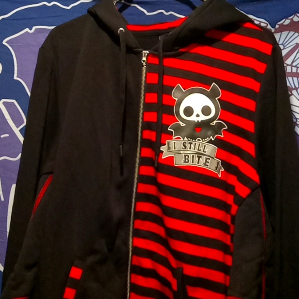Skelanimals bat hoodie
